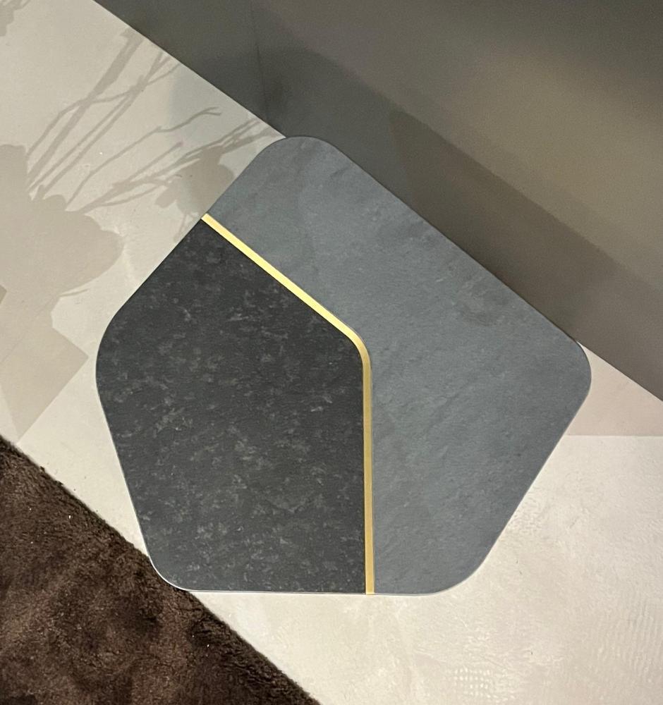 Minotti – Brink Tav 