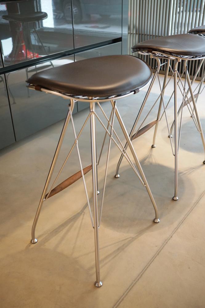 Wire bar stool von Overgaard & Dyrman
